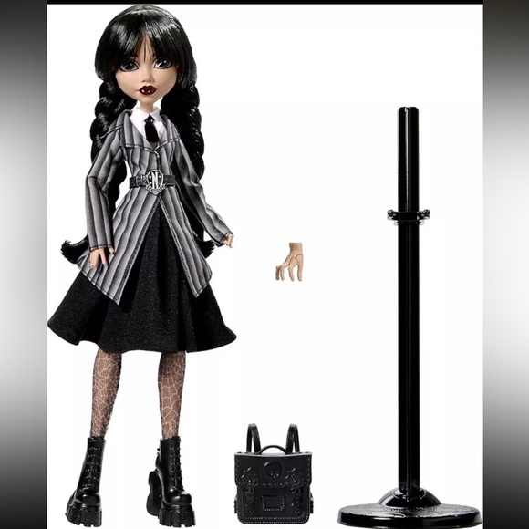 2024 Mattel Monster High Wednesday Addams & Pet Thing Doll IN HAND - Picture 4 of 6